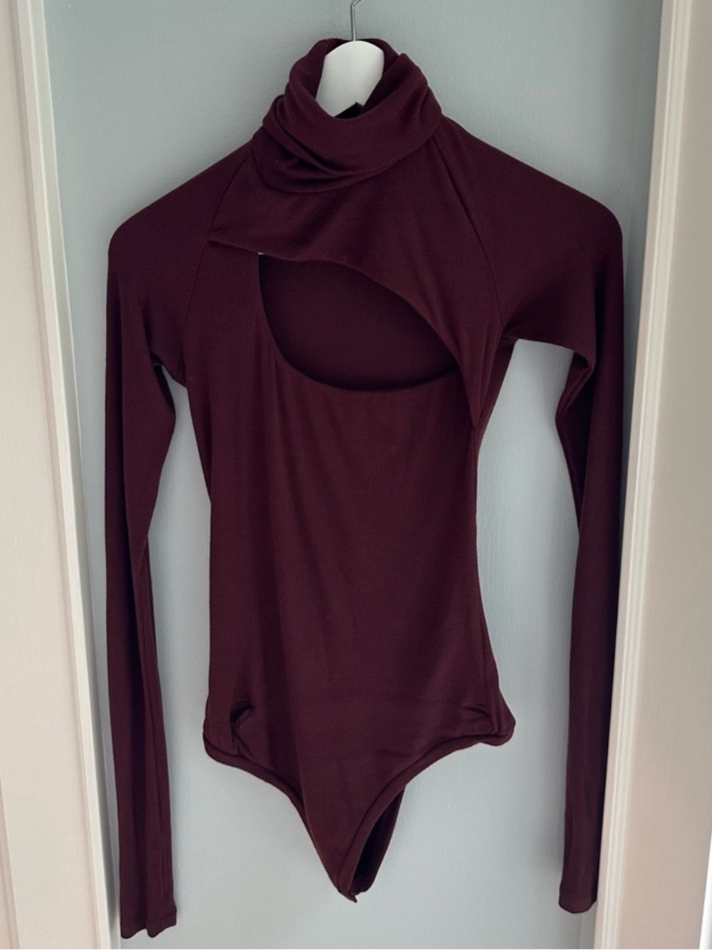 ALIX NYC | Carder Asymmetrical High Neck Bodysuit | Small - Picture 4 of 7